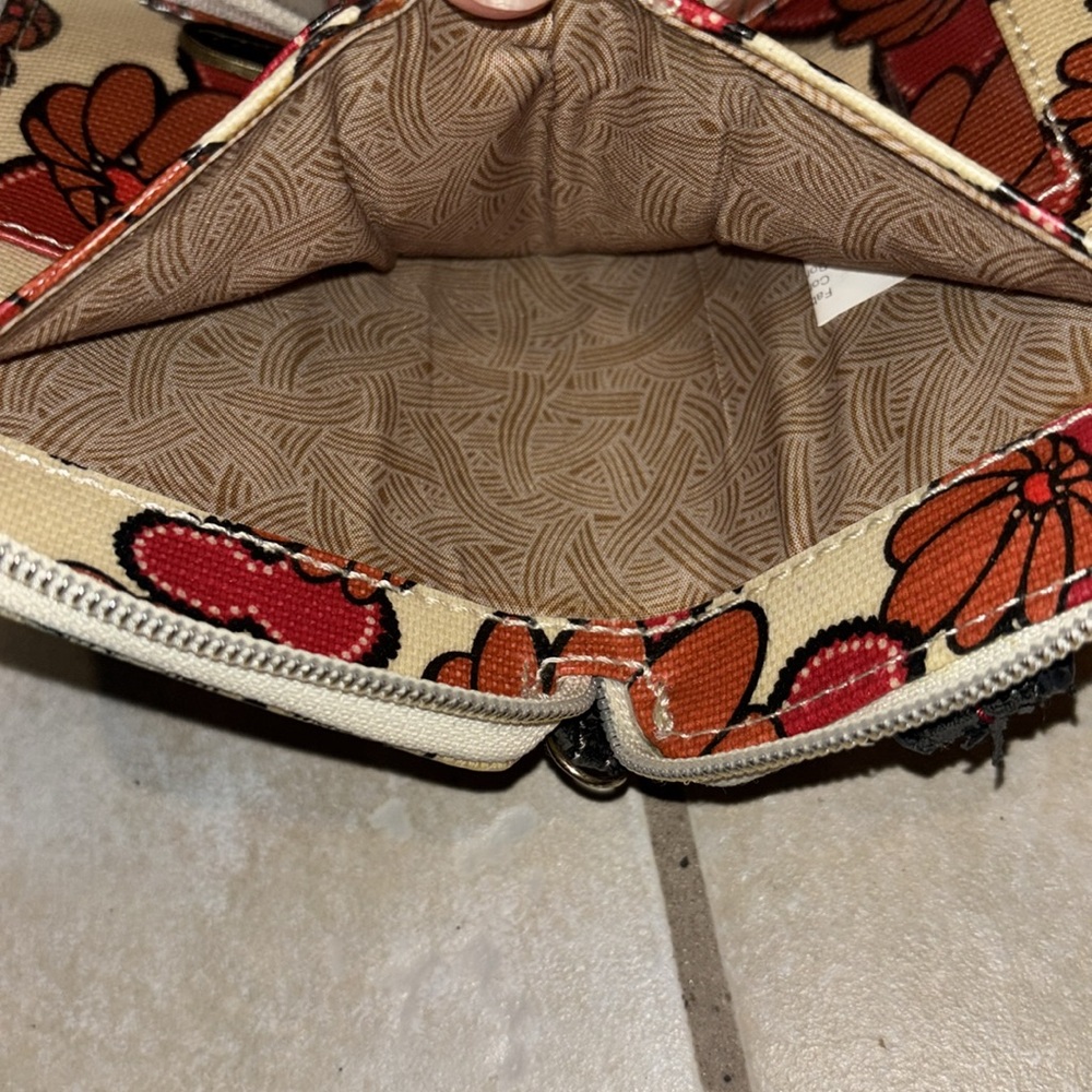 SAKROOTS SENDGEFN BUNDLE,, LOST wander WRISTLET CARD HOLDER PASSPORT HOLDER NWT - Picture 11 of 16